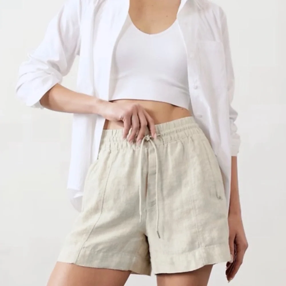 Athleta Women's Retreat Linen Mid Rise Short 4